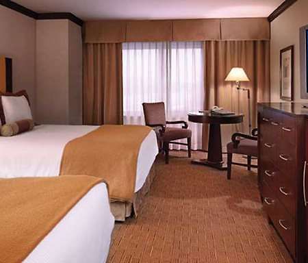 Ameristar Casino Hotel Kansas City Phòng bức ảnh