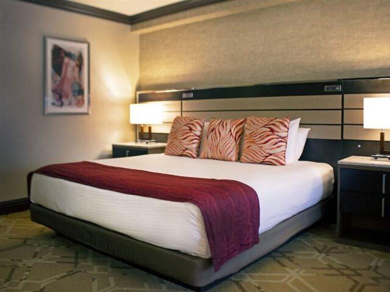 Ameristar Casino Hotel Kansas City Ngoại thất bức ảnh