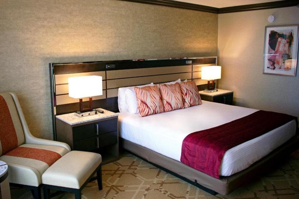 Ameristar Casino Hotel Kansas City Ngoại thất bức ảnh